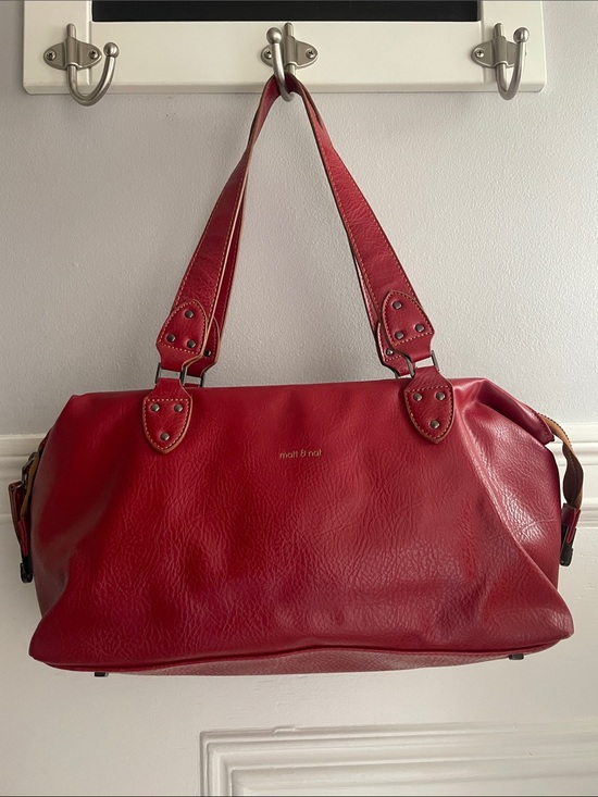 Matt & Nat Handbags - Y2K Matt & Nat pebbled faux leather shoulder purse